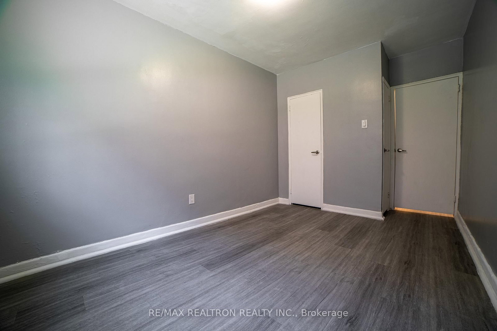 2369 Lake Shore Boulevard W, Unit 111 - Photo 6