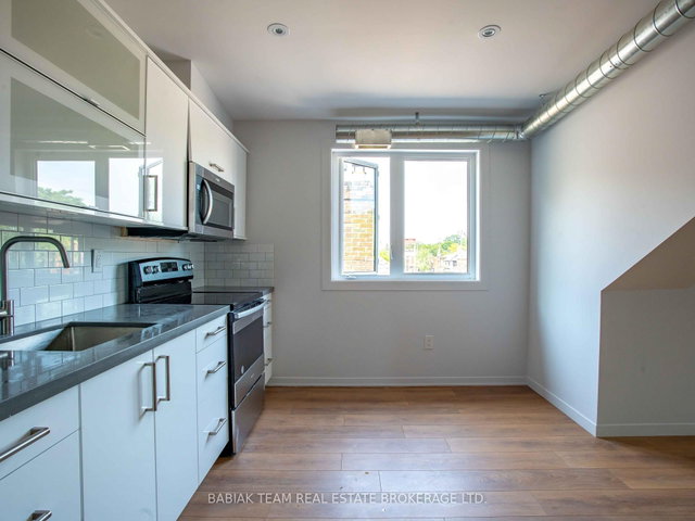 3 - 185 Jane Street