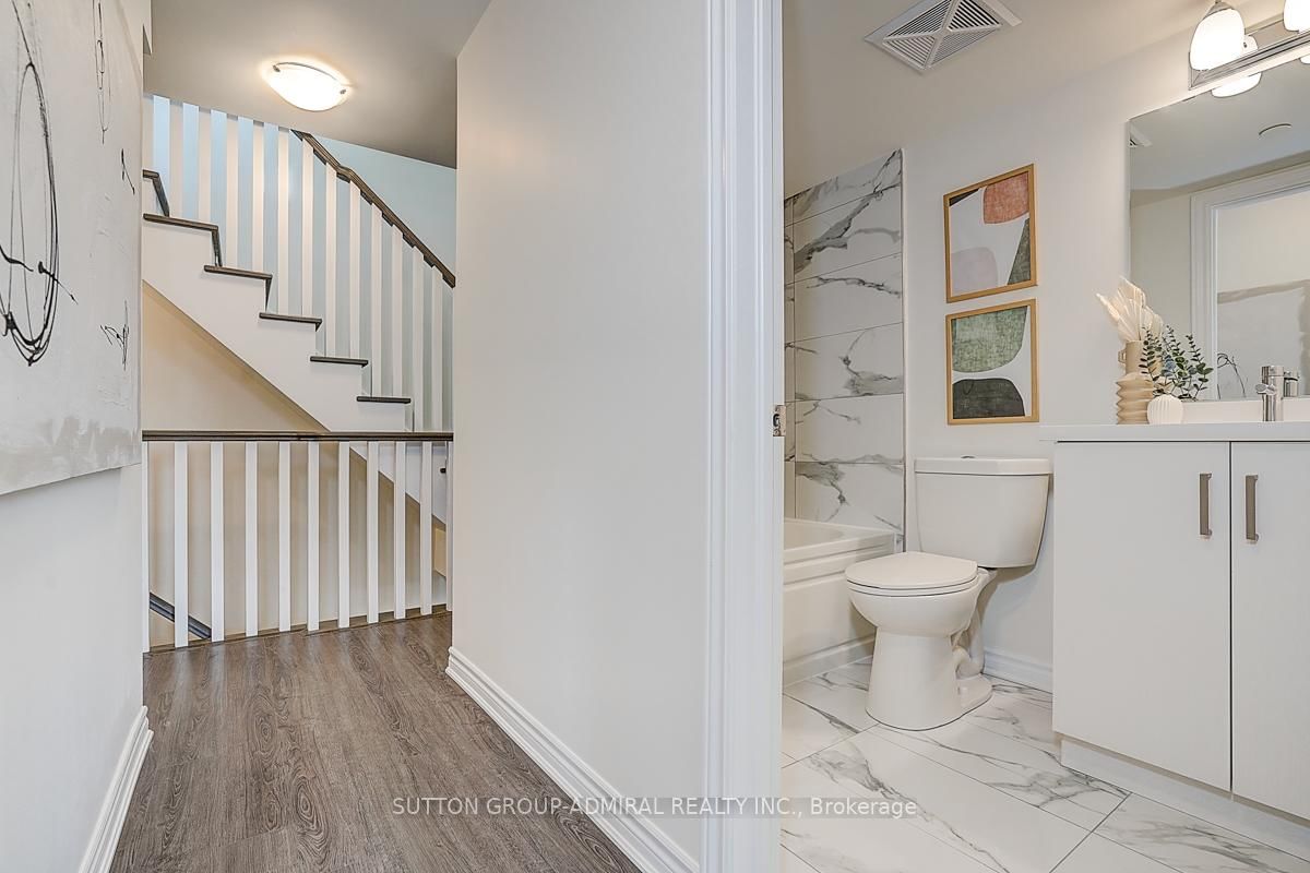 85 Eastwood Park Toronto,ON M8W 1N6 — Photo 15