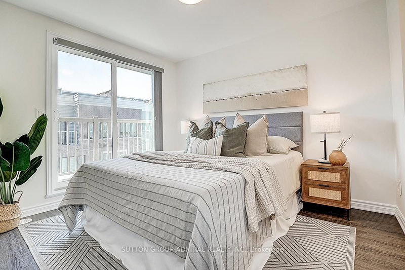 85 Eastwood Park Toronto,ON M8W 1N6 — Photo 16
