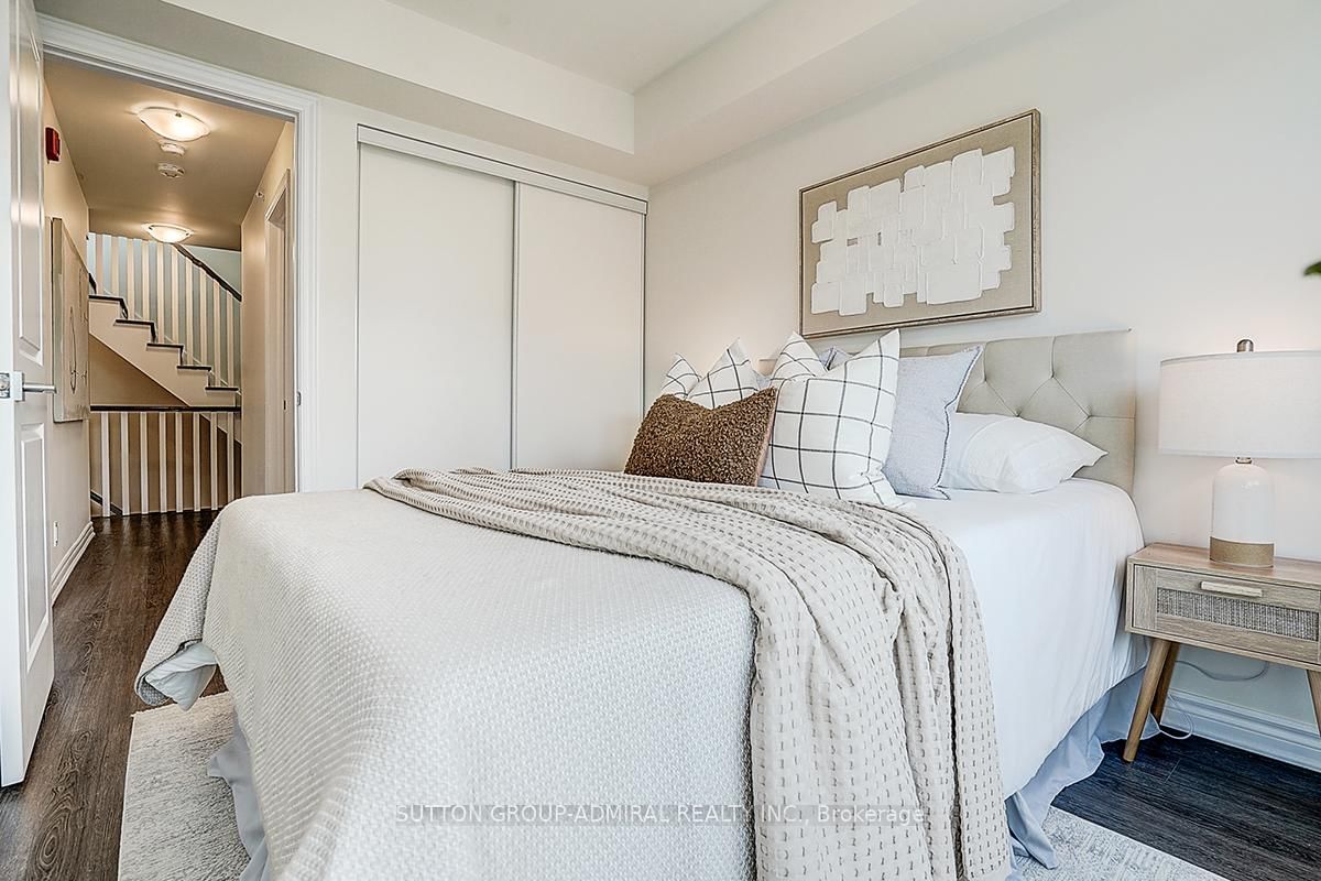 85 Eastwood Park Toronto,ON M8W 1N6 — Photo 25