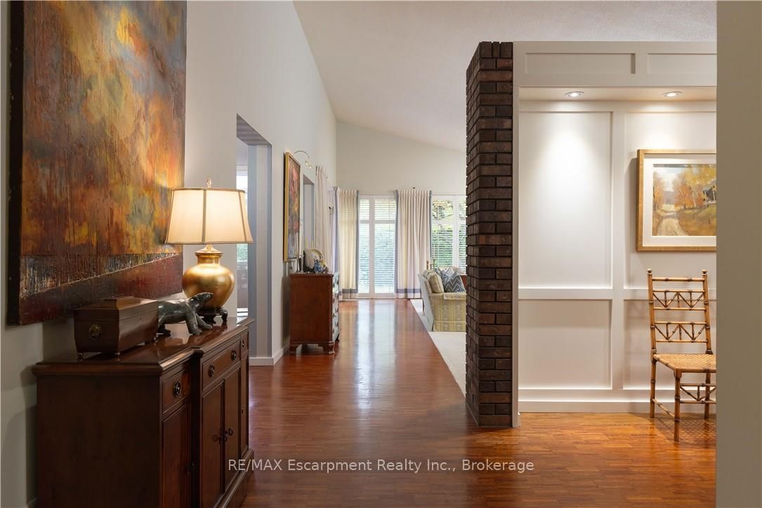 1168 Carey Road • Oakville, ON photo 6