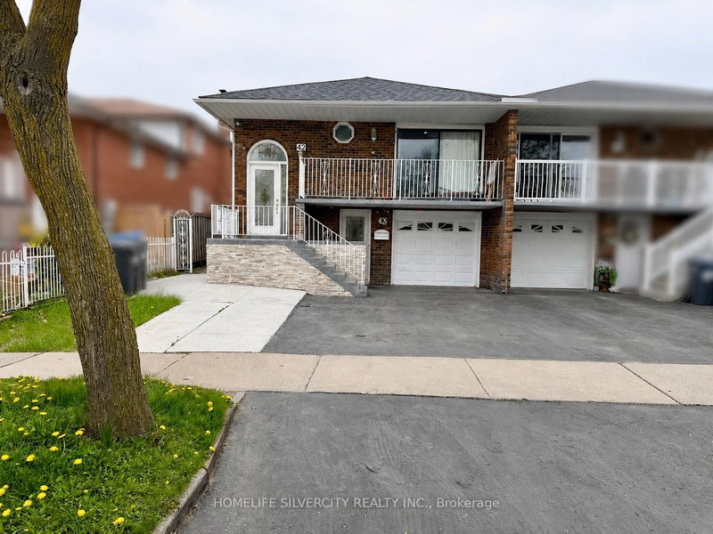 42 Royal Salisbury Way