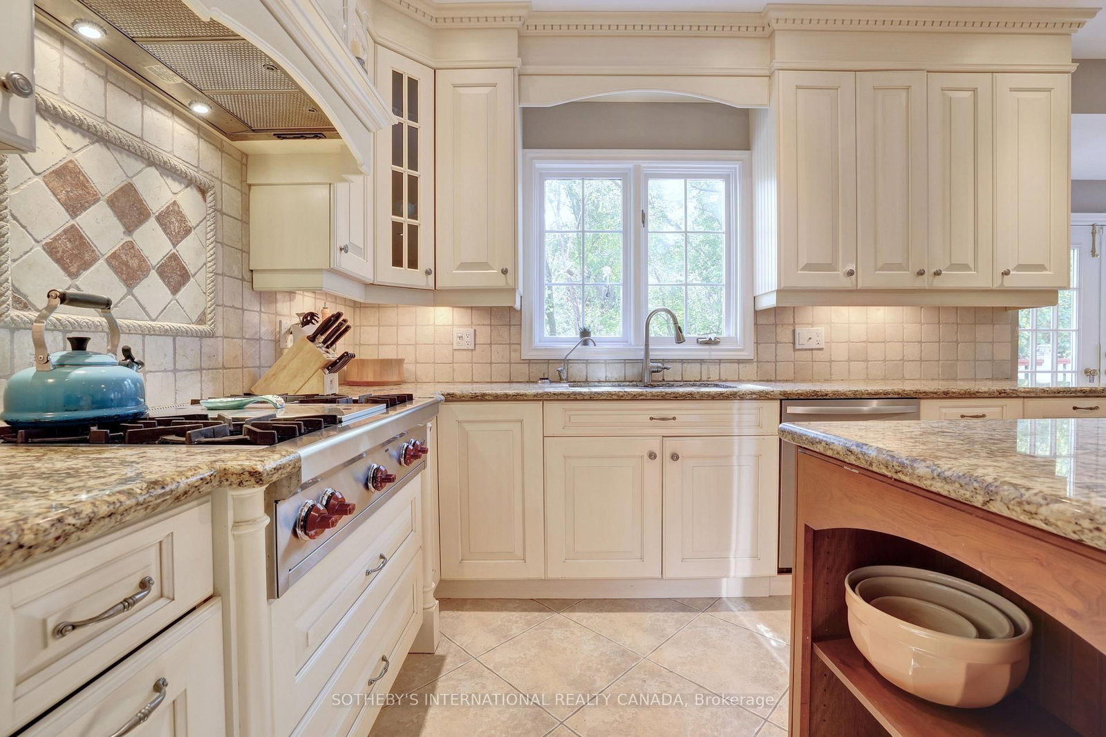 1379 Meadow Green Court • Mississauga, ON photo 17