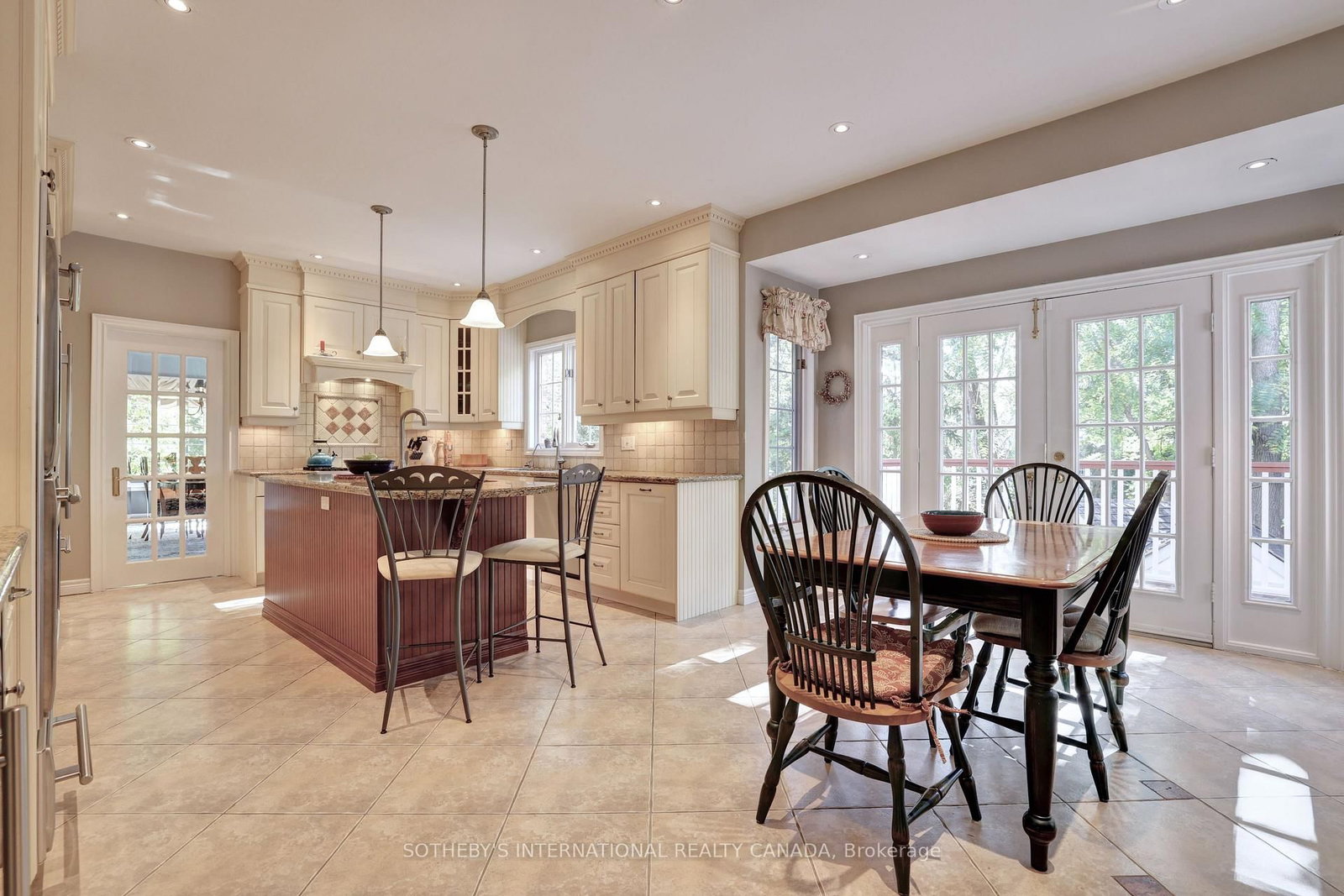 1379 Meadow Green Court • Mississauga, ON photo 18