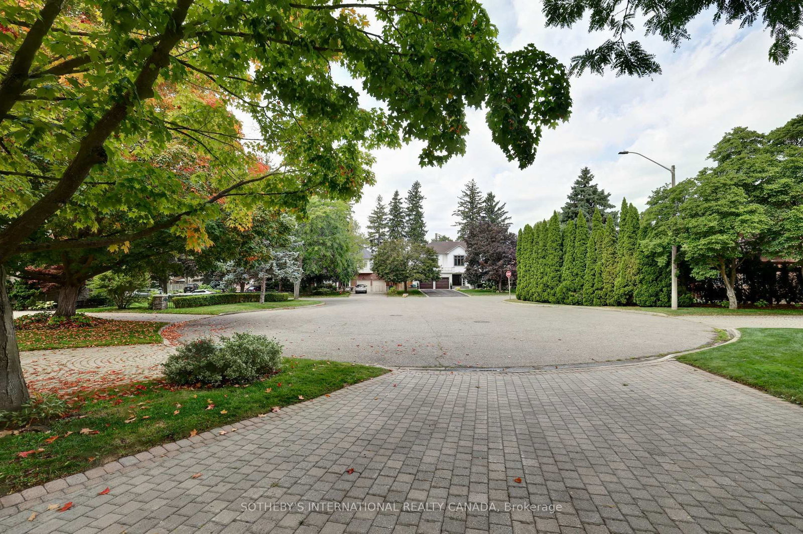 1379 Meadow Green Court • Mississauga, ON photo 45