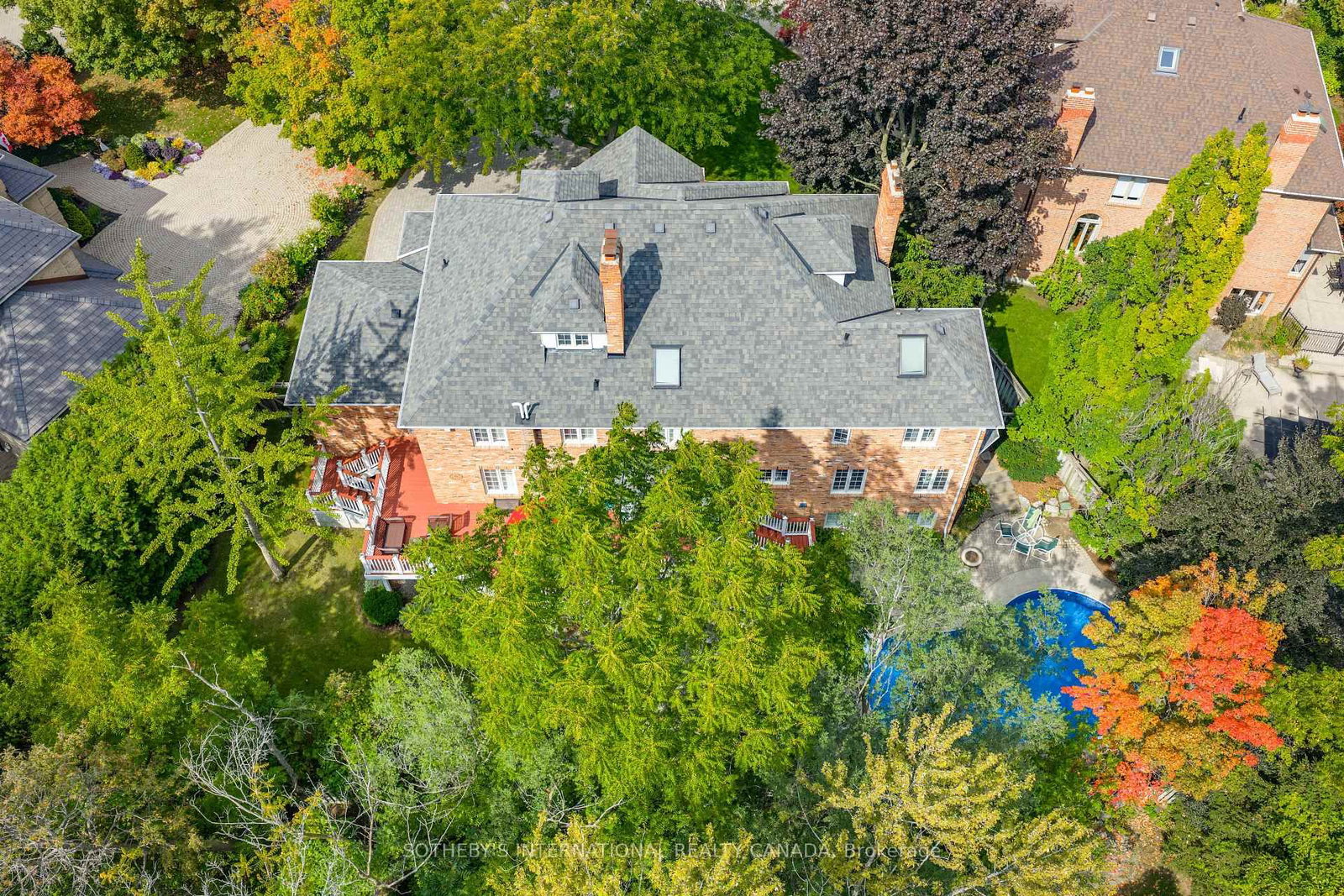 1379 Meadow Green Court • Mississauga, ON photo 9