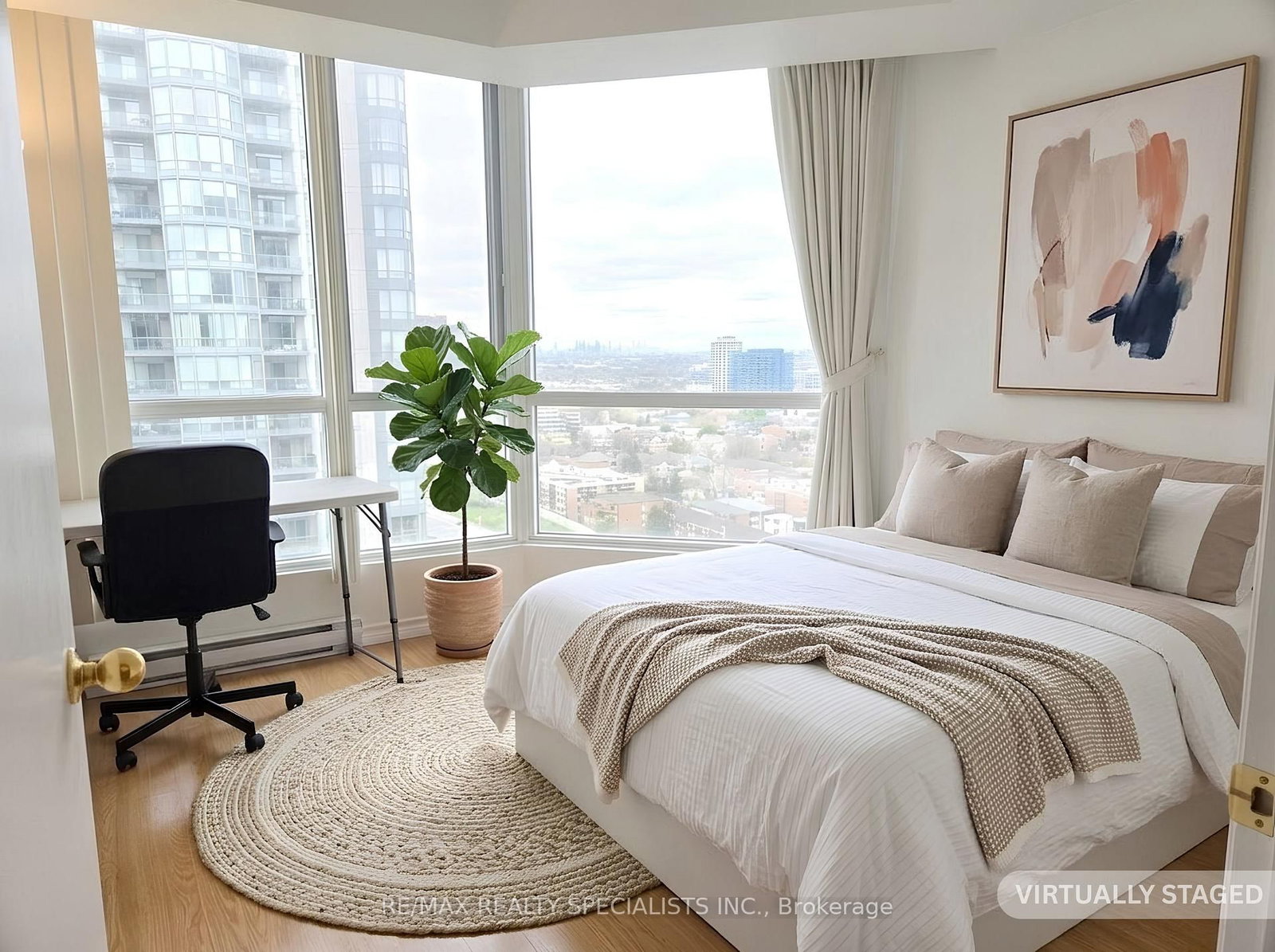 145 Hillcrest Avenue • #1709 • Mississauga, ON photo 4