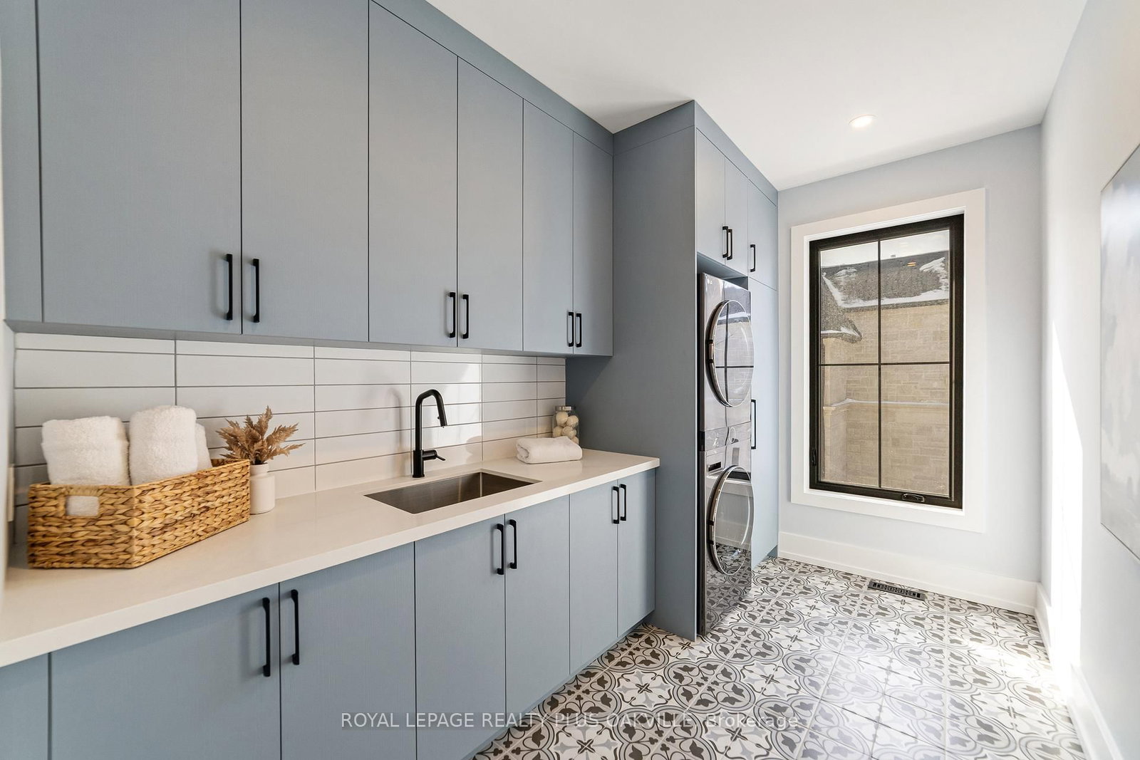 2057 Salvator Boulevard - Photo 36