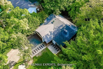 3-bed Detached House · 1135 Greenoaks Dr