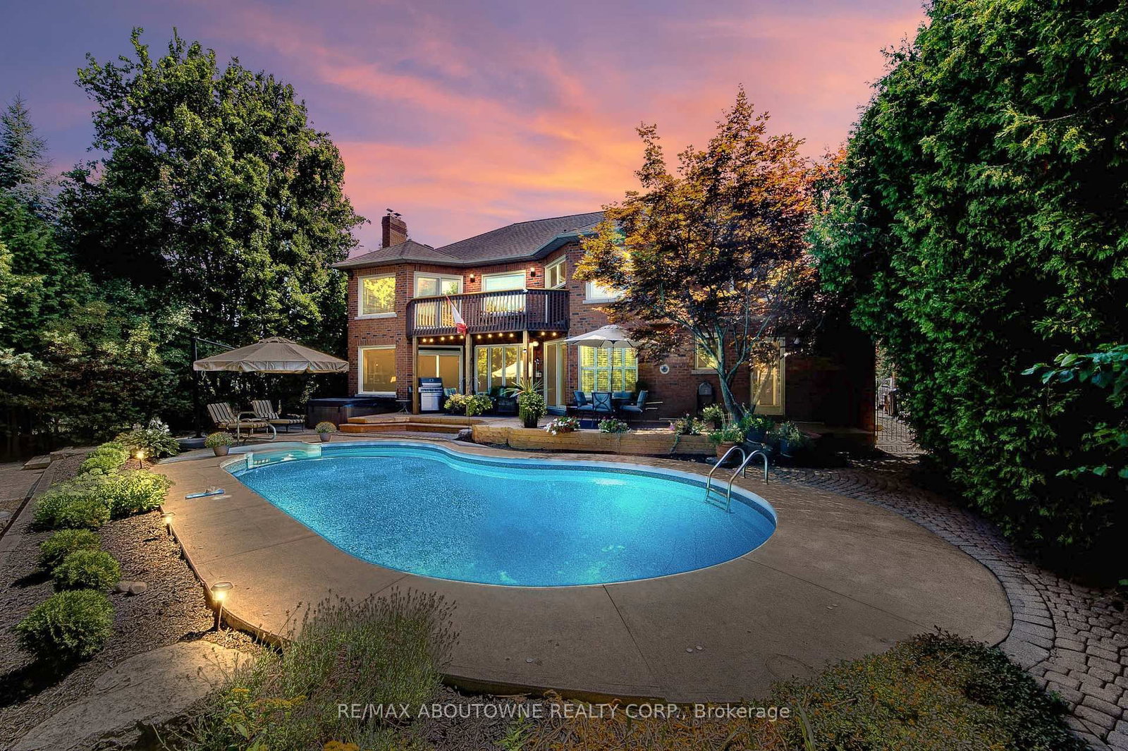 1471 The Links Drive • Oakville, ON photo 45