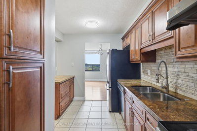 Unit 1516 — 50 MISSISSAUGA VALLEY Boulevard — photo 3