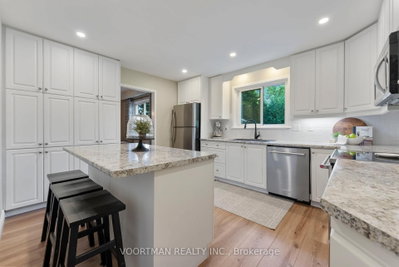 2251 Kirkburn Drive — more photos