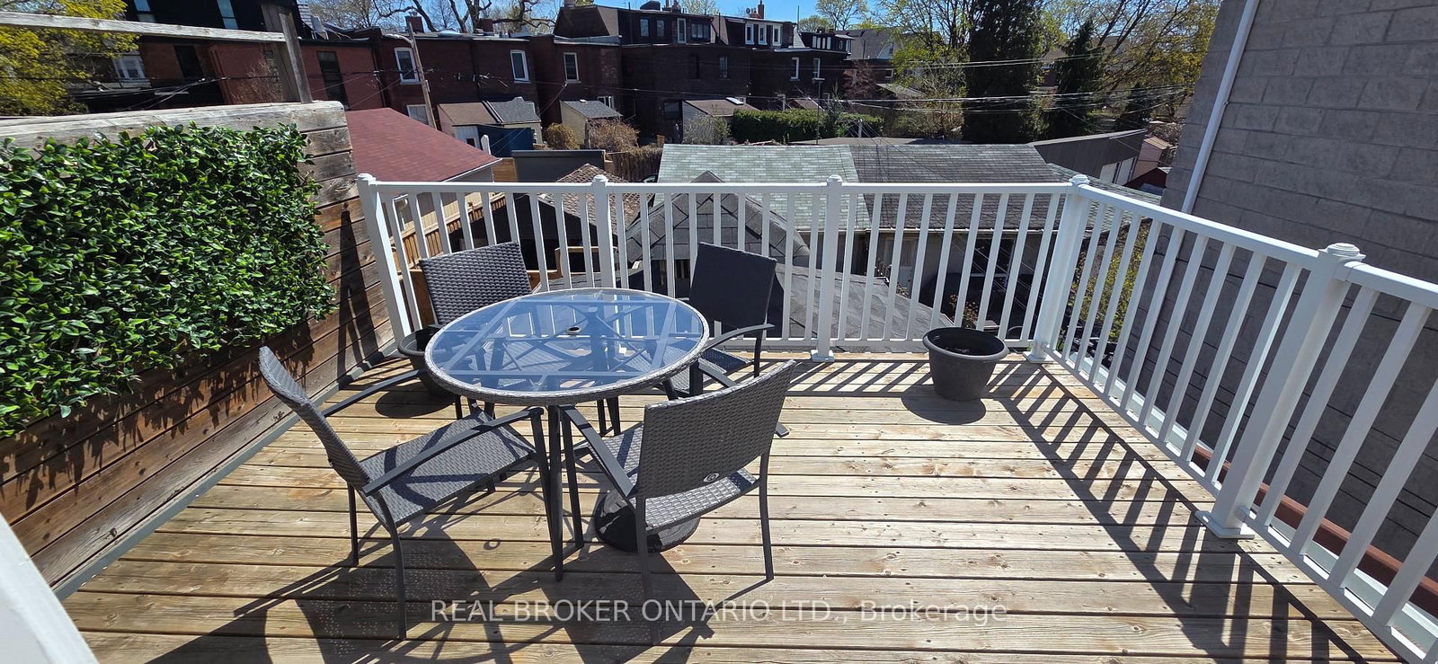 17 Howard Park Avenue • Toronto, ON photo 27