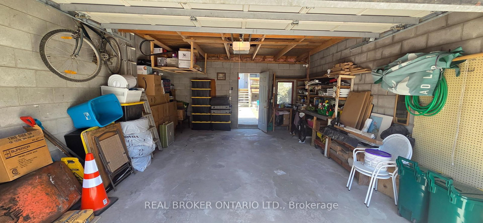 17 Howard Park Avenue • Toronto, ON photo 29
