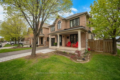 1360 Ashwood Terrace — photo 3