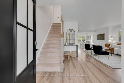 1360 Ashwood Terrace — photo 4