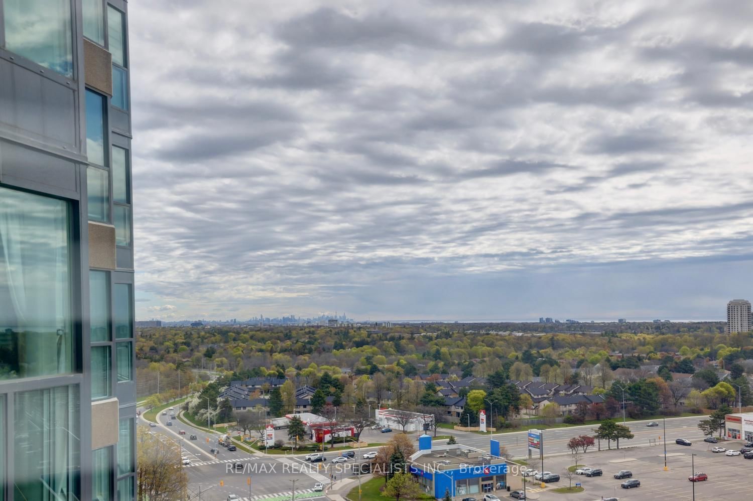 2177 Burnhamthorpe Road W, Unit 1403 - Photo 30