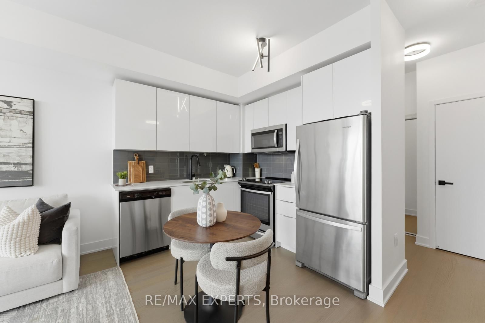 30 Shore Breeze Drive, Unit 5606 - Photo 13