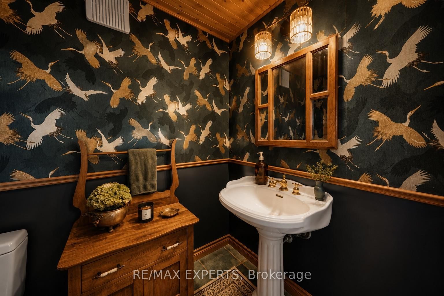 15481 Mount Wolfe Road • Caledon, ON photo 12