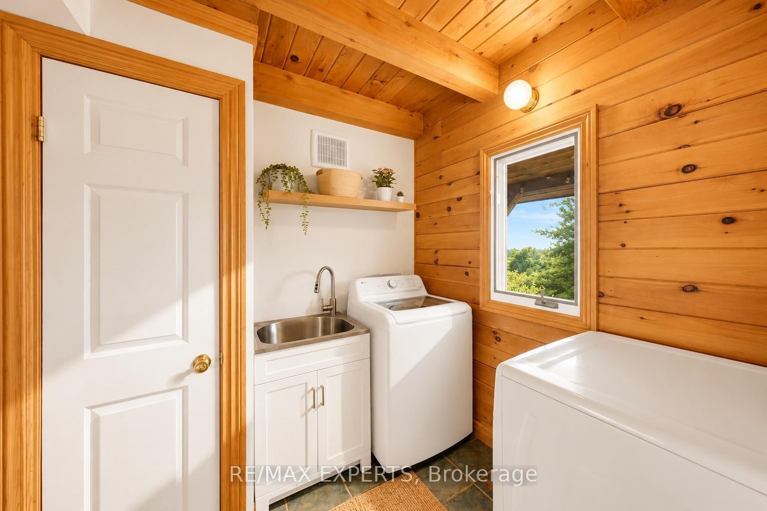 15481 Mount Wolfe Road • Caledon, ON photo 13