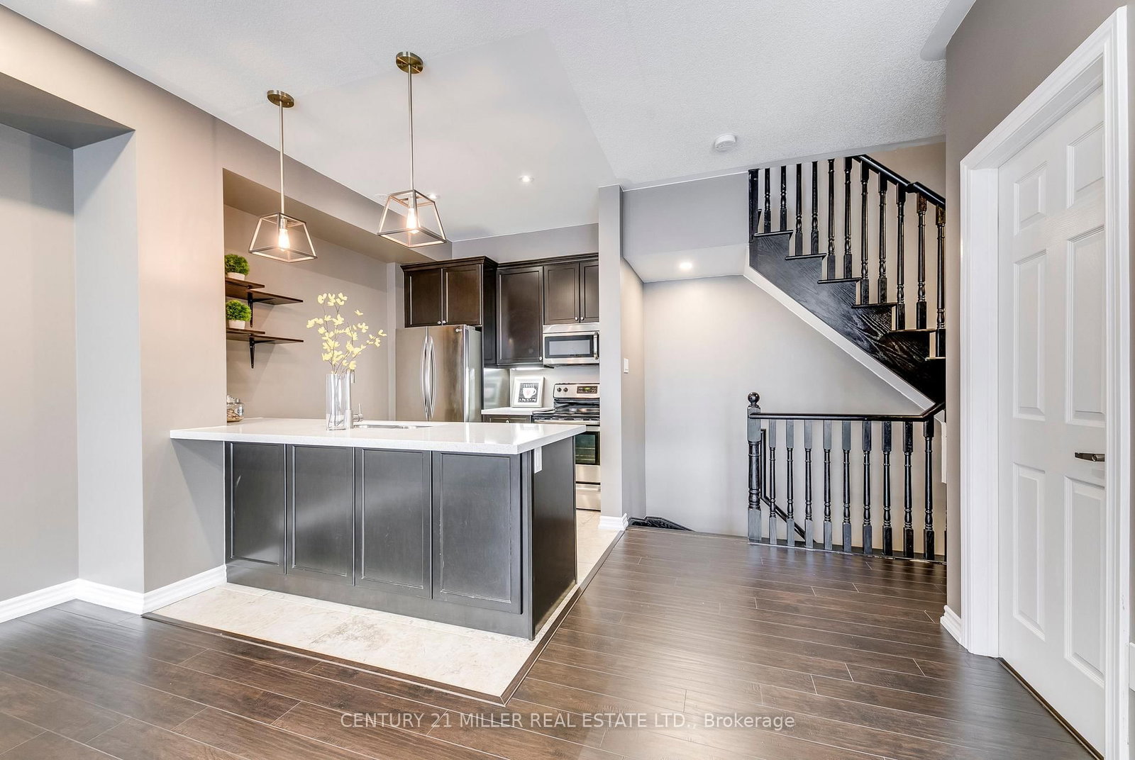 2435 Greenwich Drive, Unit 24 - Photo 6