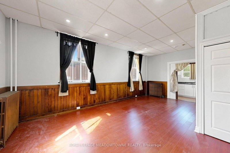 home for lease on 7-70 Mill Street