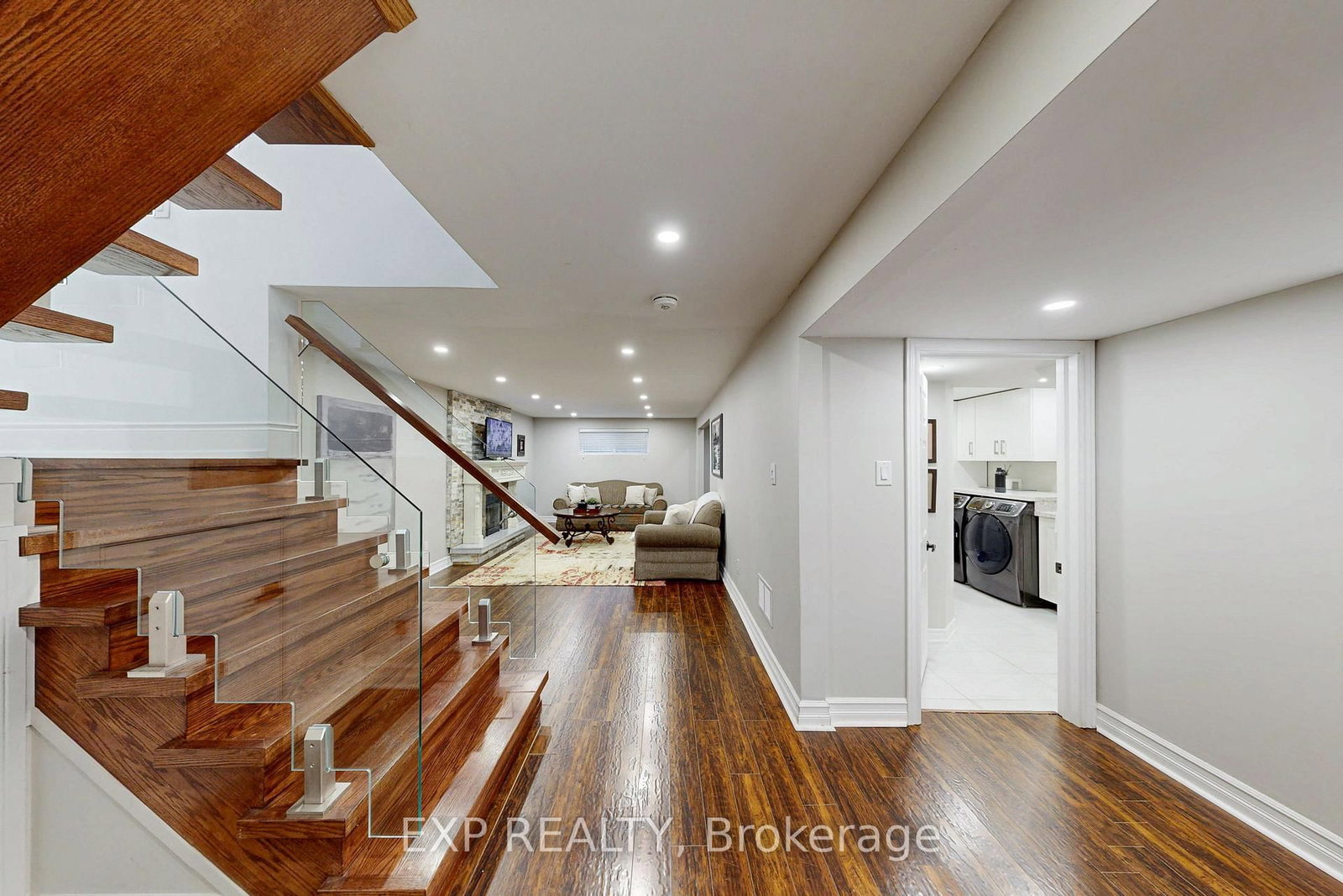2439 Bridge Road • Oakville, ON photo 31
