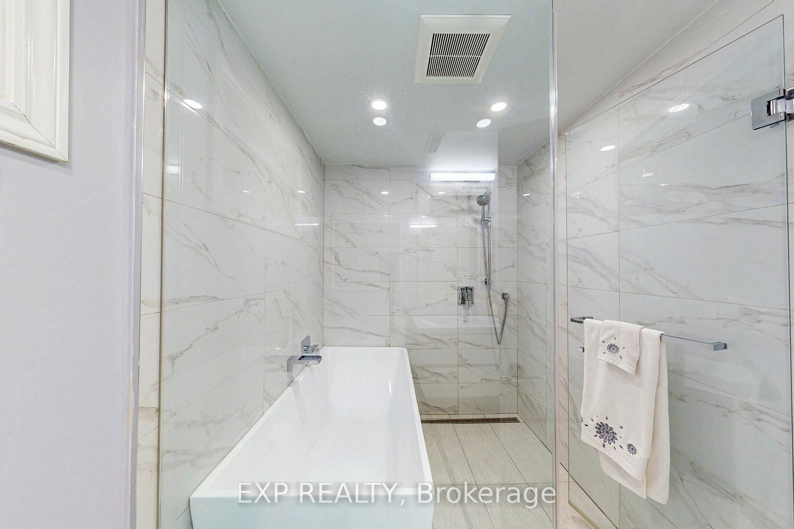 2439 Bridge Road • Oakville, ON photo 36