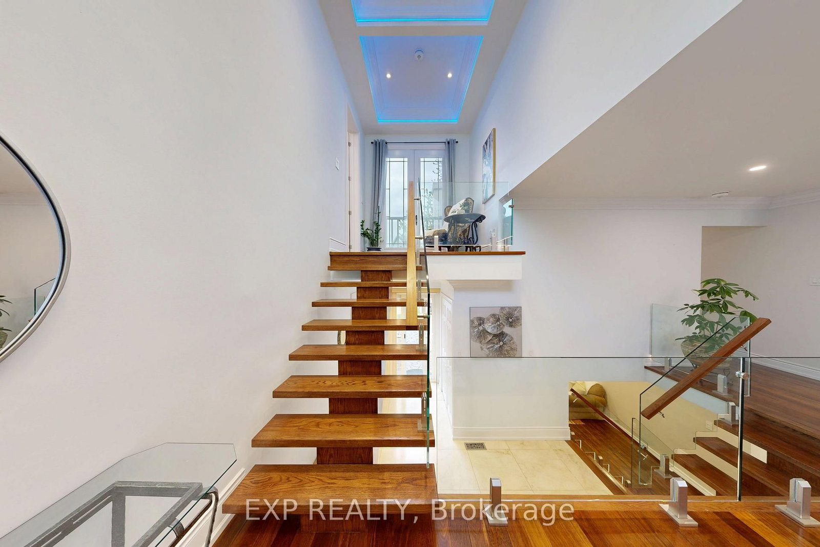 2439 Bridge Road • Oakville, ON photo 6