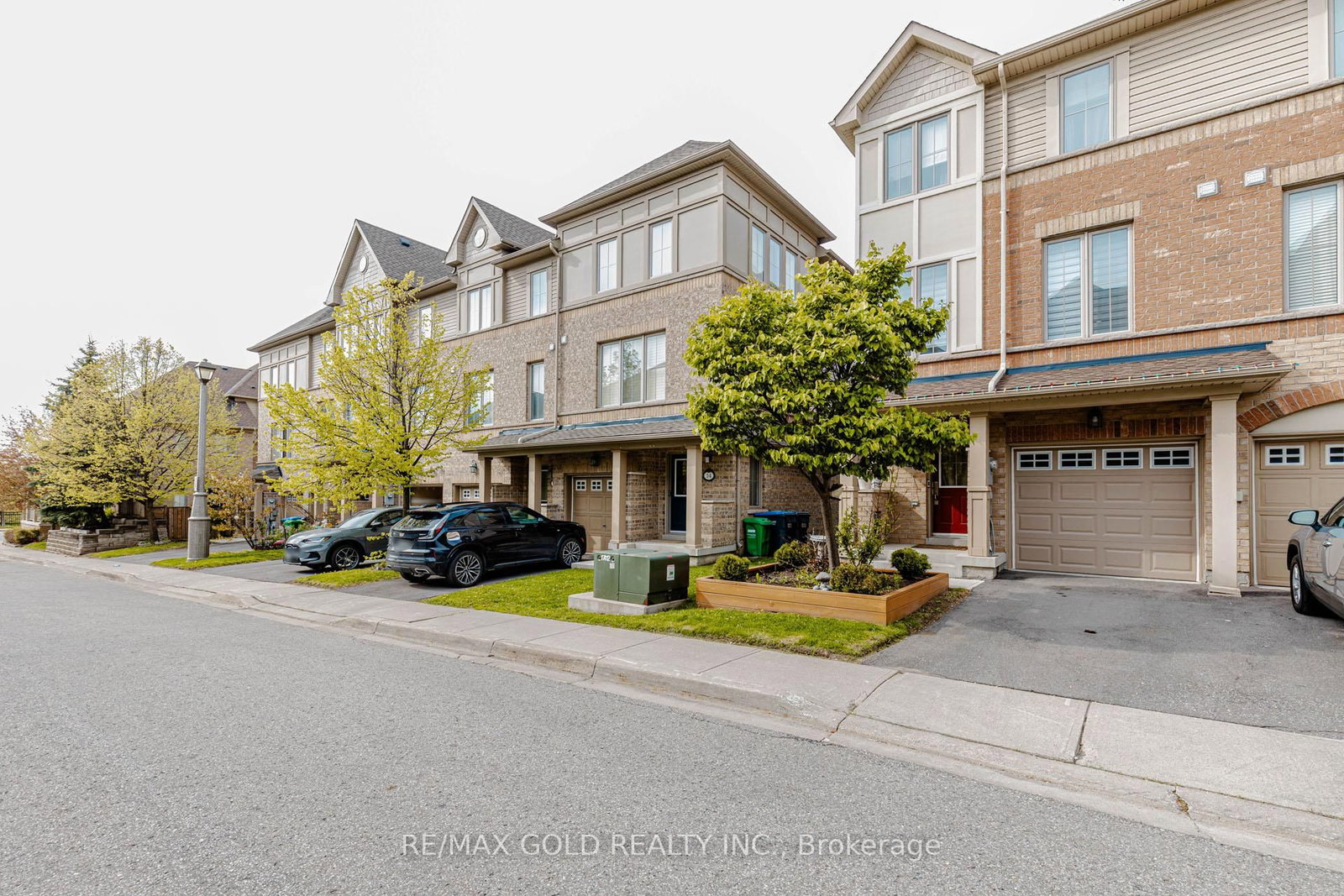 12 Cailiff Street • Brampton, ON photo 1