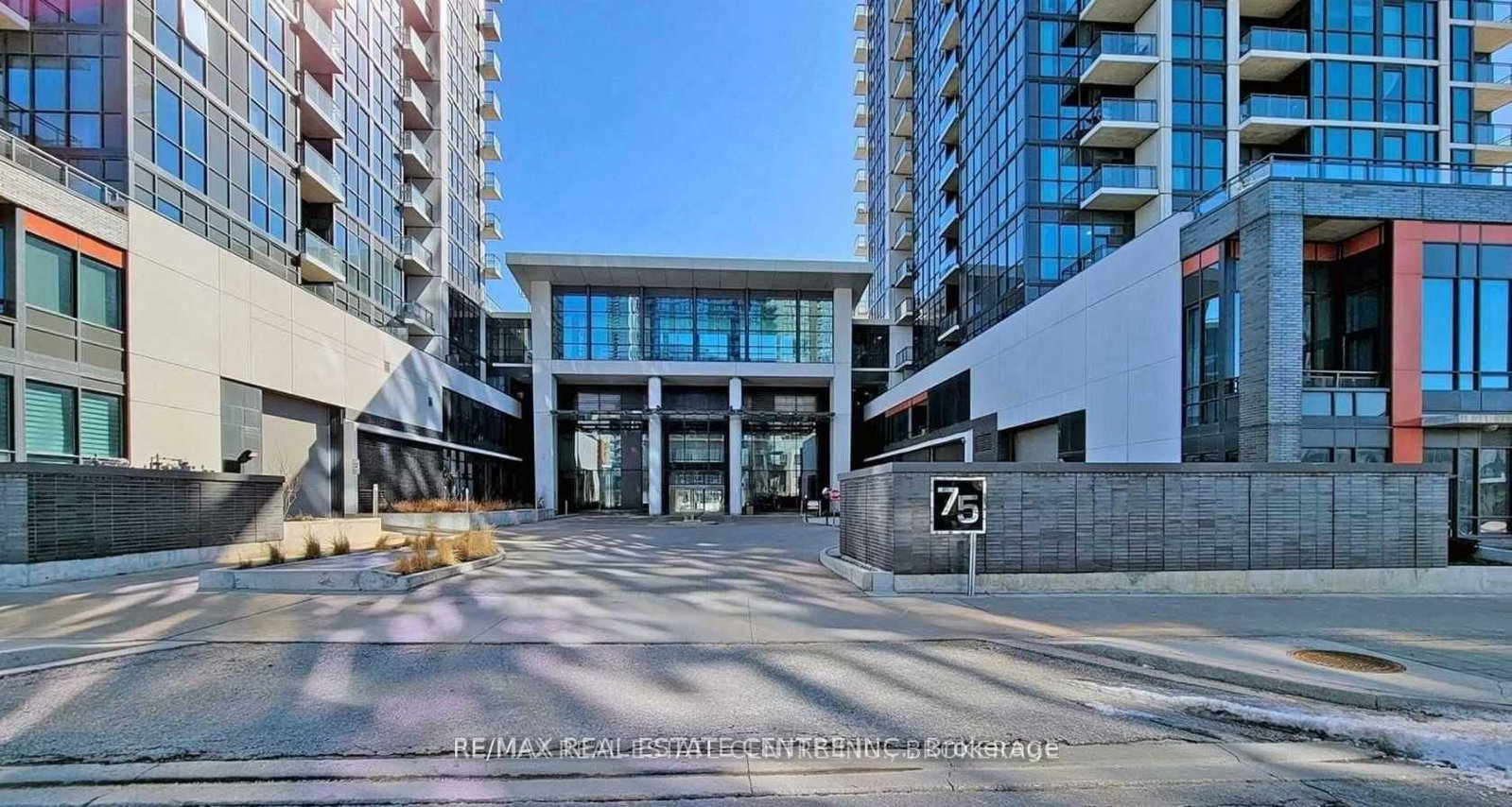 75 Eglinton Avenue W, Unit 401 - Photo 2