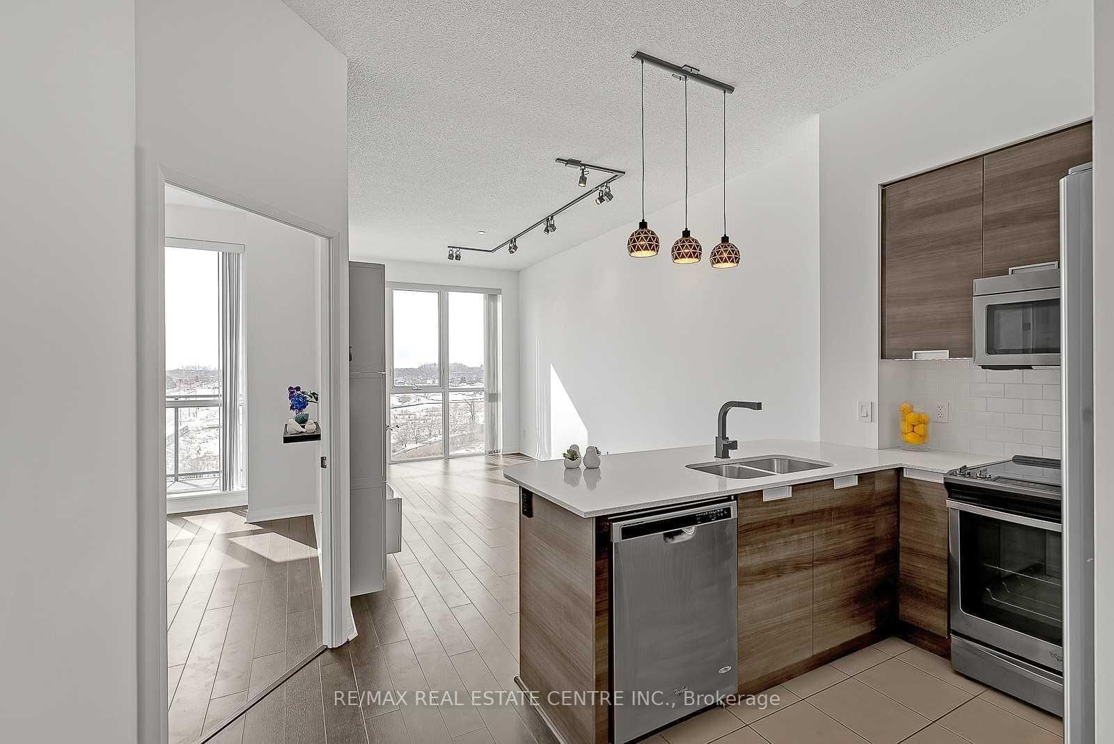75 Eglinton Avenue W, Unit 401 - Photo 5