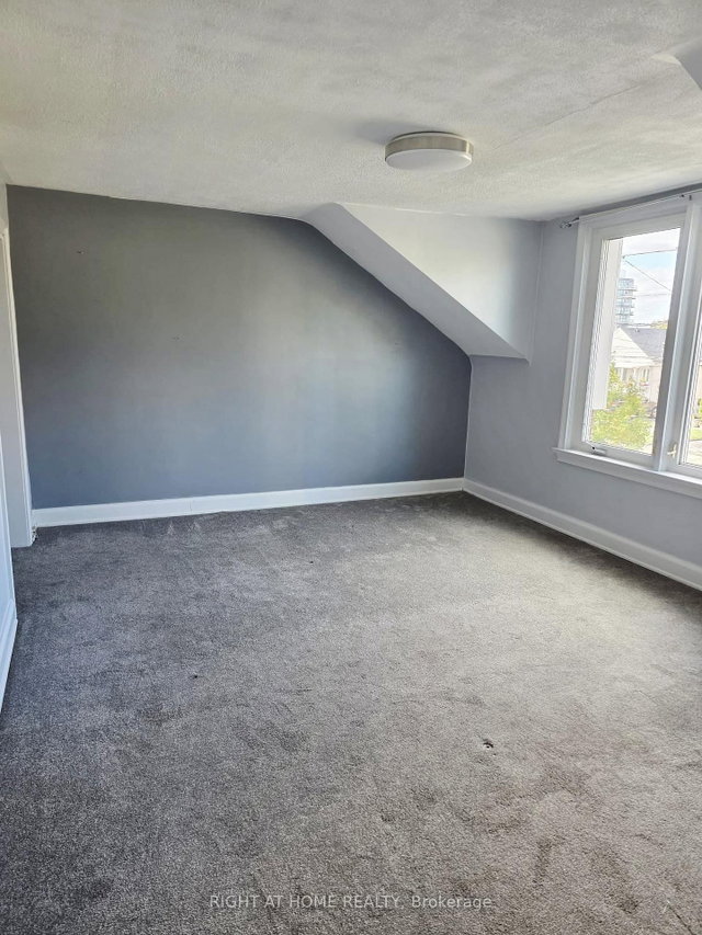 339 Ranee Avenue