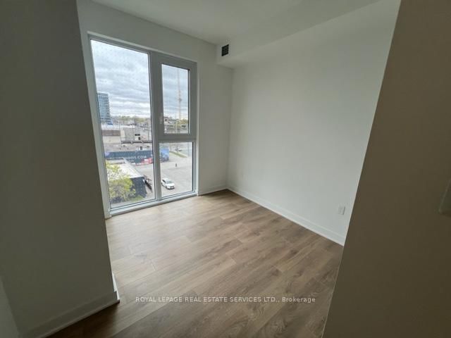 412-1037 The Queensway, Toronto, ON, photo 5