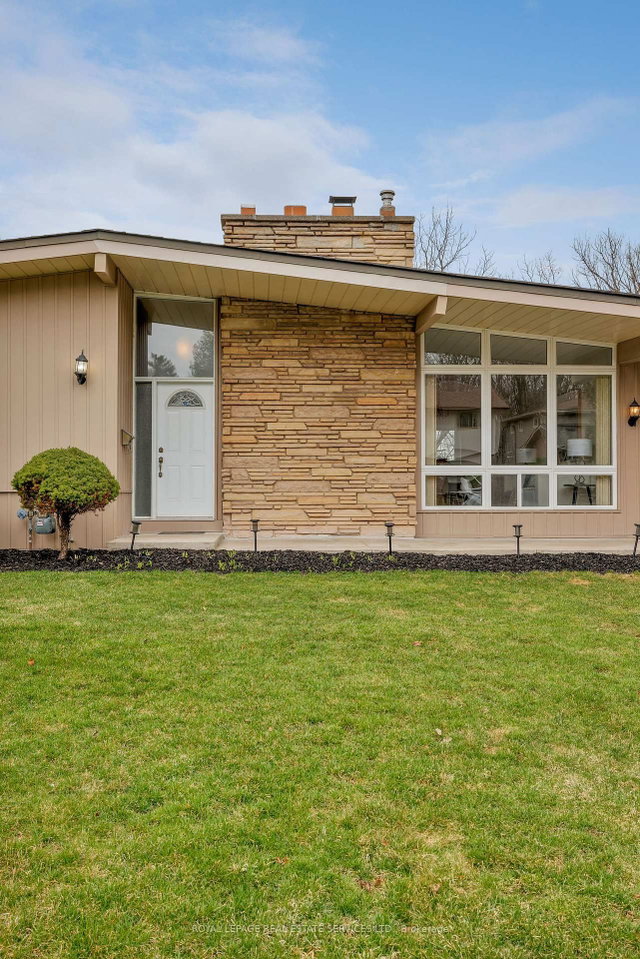 1106 Falgarwood Drive