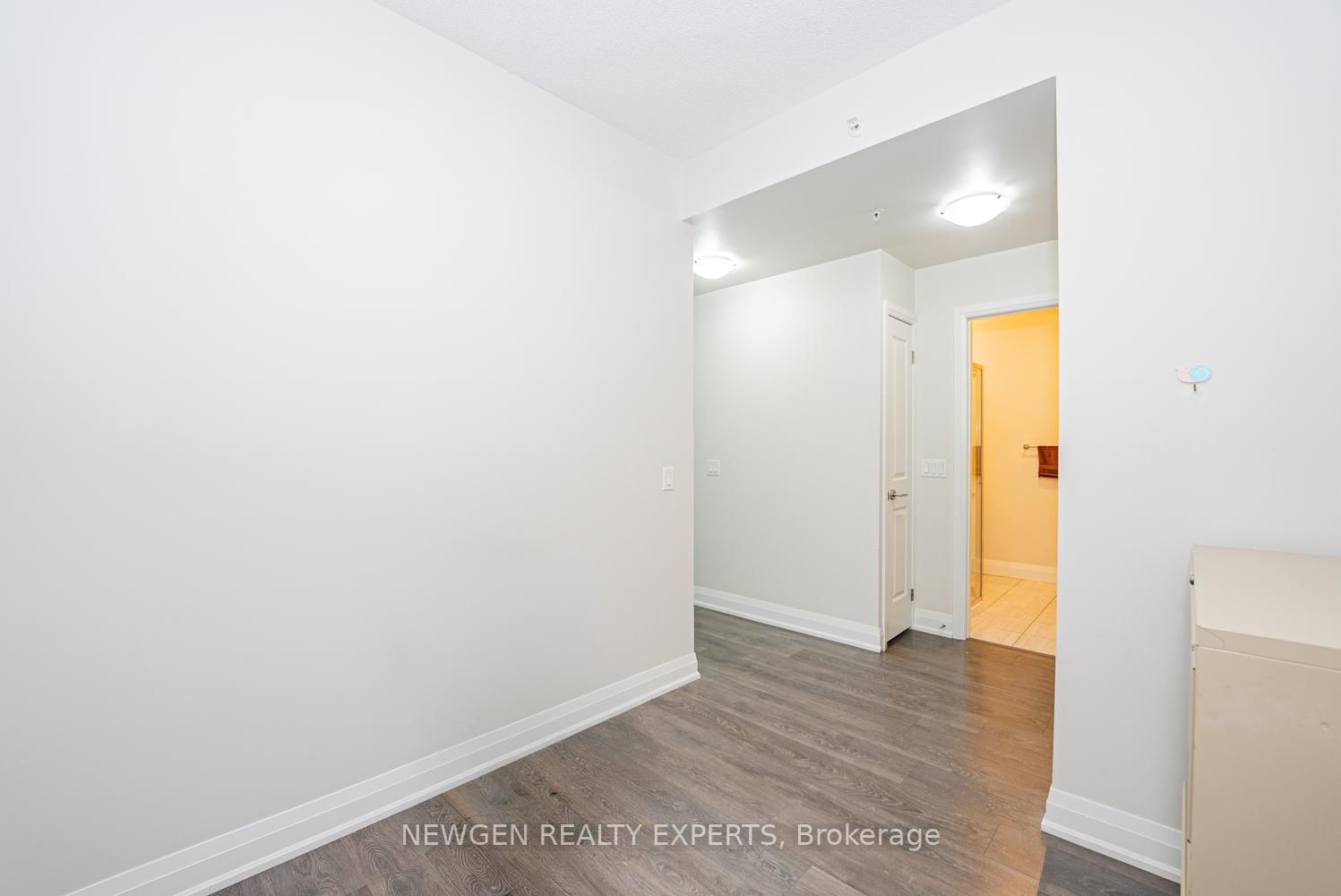 65 Yorkland Boulevard, Unit 808 - Photo 10