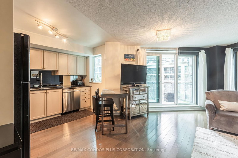 2119 Lake Shore Toronto,ON M8V 4E8 — Photo 11