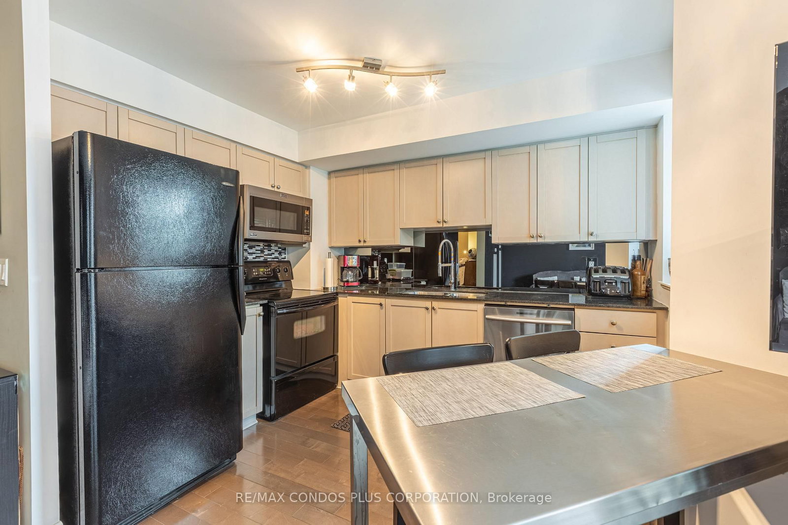 2119 Lake Shore Toronto,ON M8V 4E8 — Photo 14