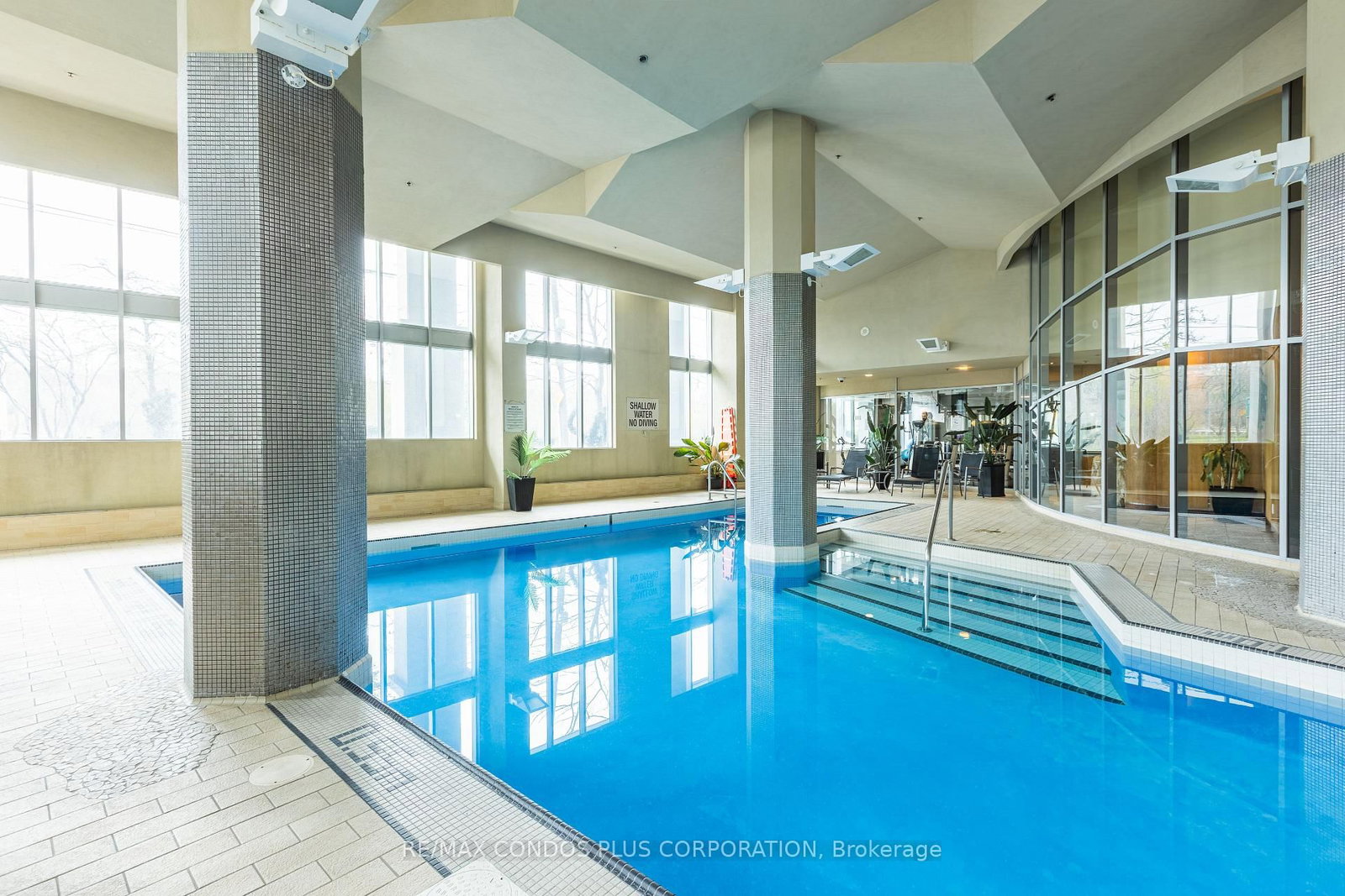 2119 Lake Shore Toronto,ON M8V 4E8 — Photo 25