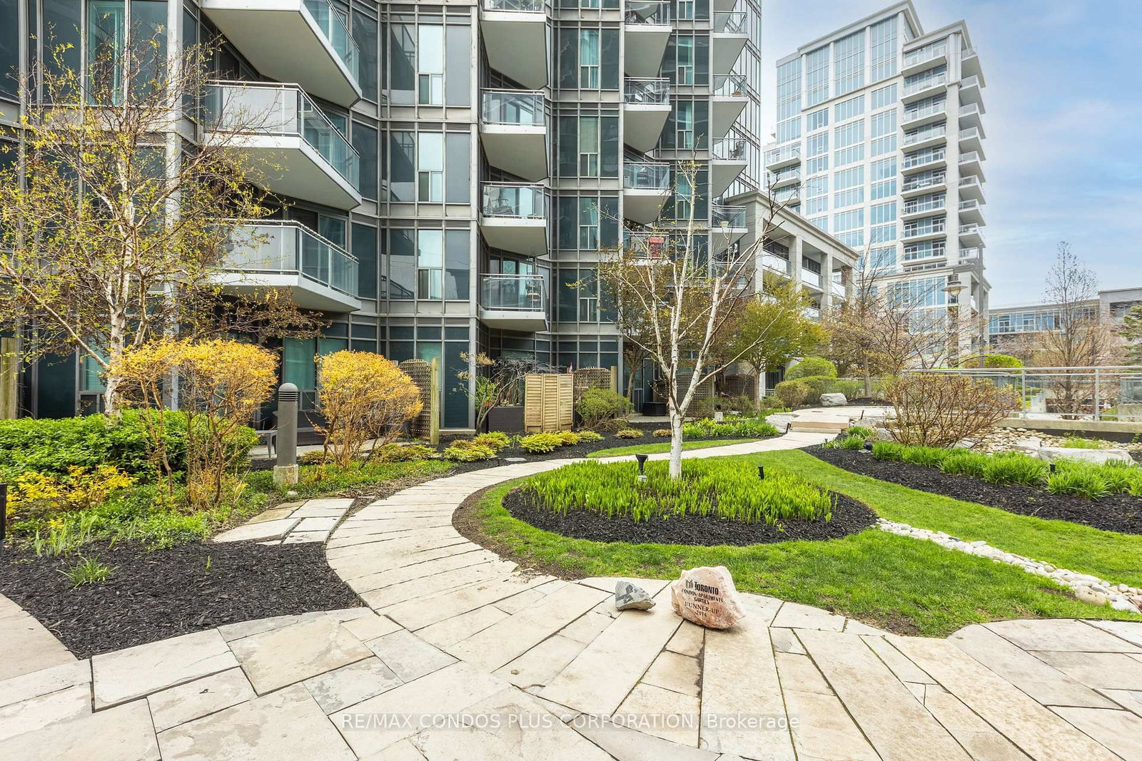 2119 Lake Shore Toronto,ON M8V 4E8 — Photo 28