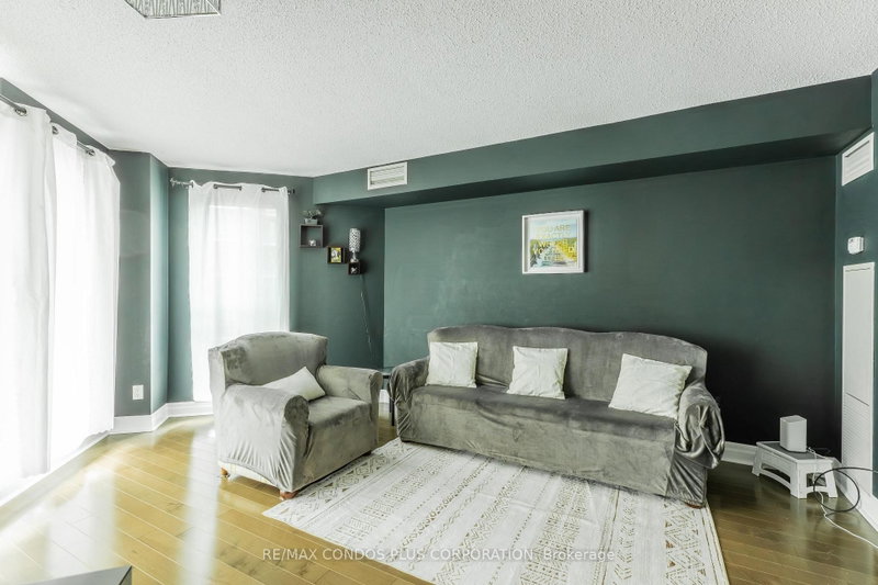 317 - 2119 Lake Shore Boulevard W