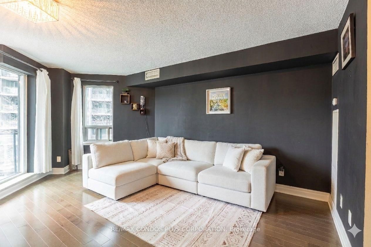 2119 Lake Shore Toronto,ON M8V 4E8 — Photo 9