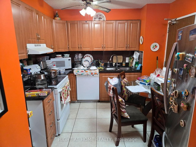 114 - 50 Mississauga Valley Boulevard
