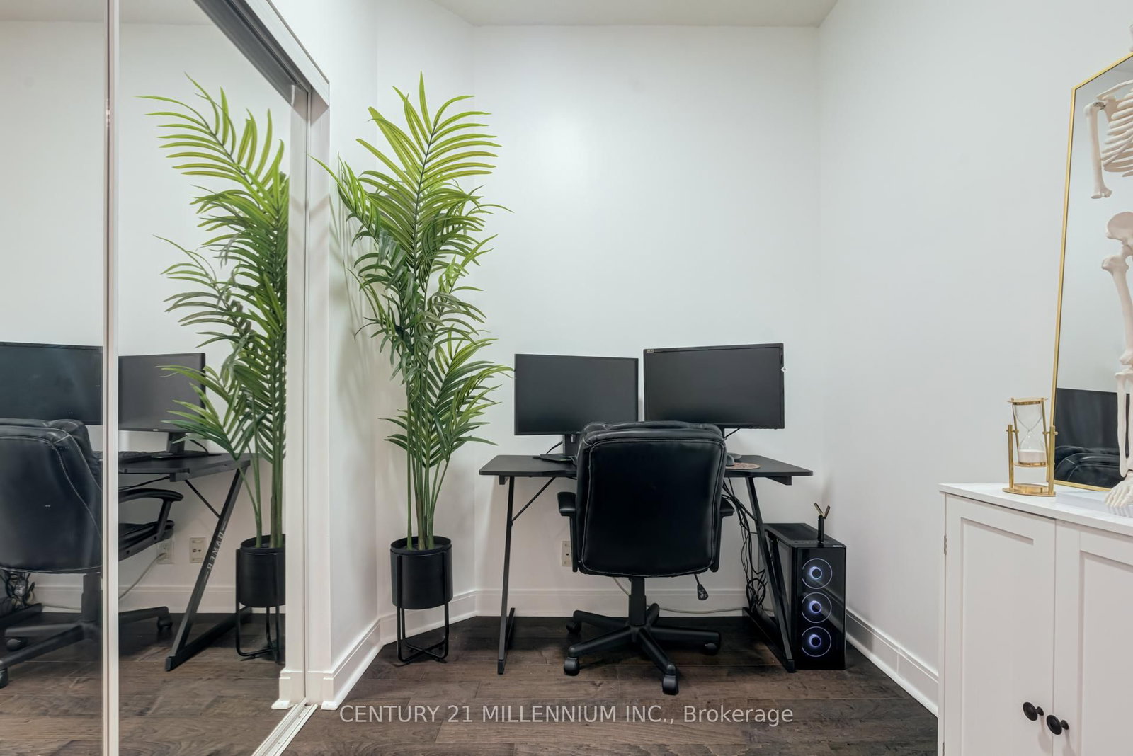 80 Absolute Avenue, Unit 2404 - Photo 23