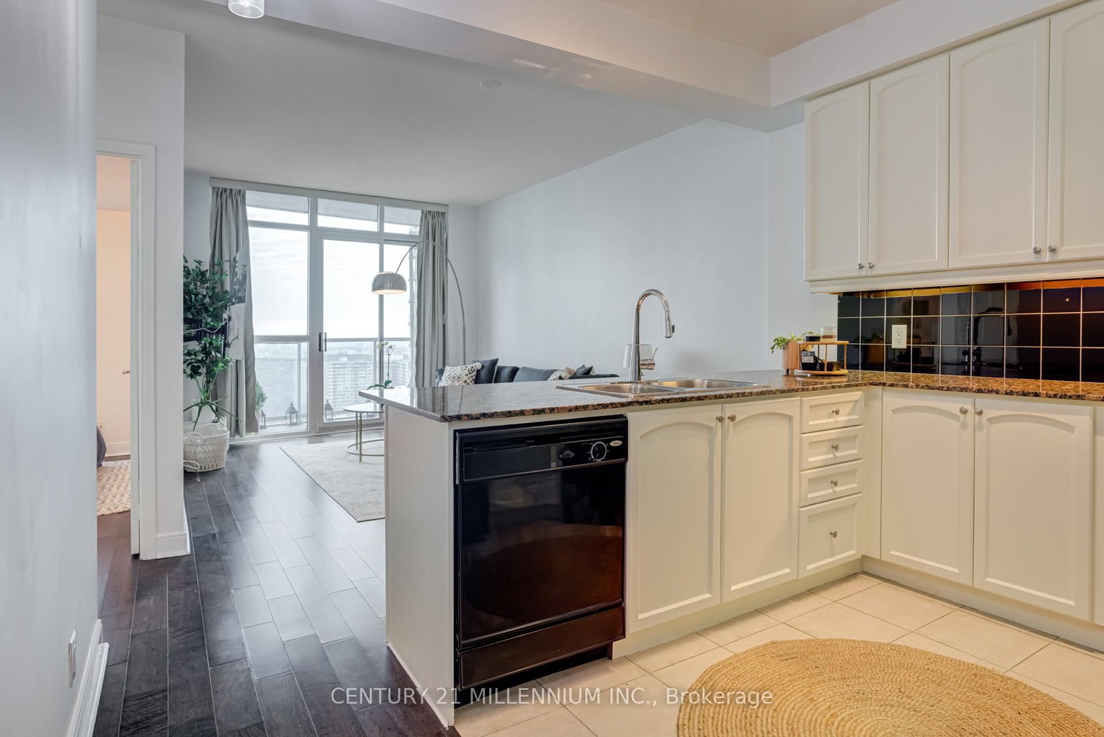 80 Absolute Avenue, Unit 2404 - Photo 6