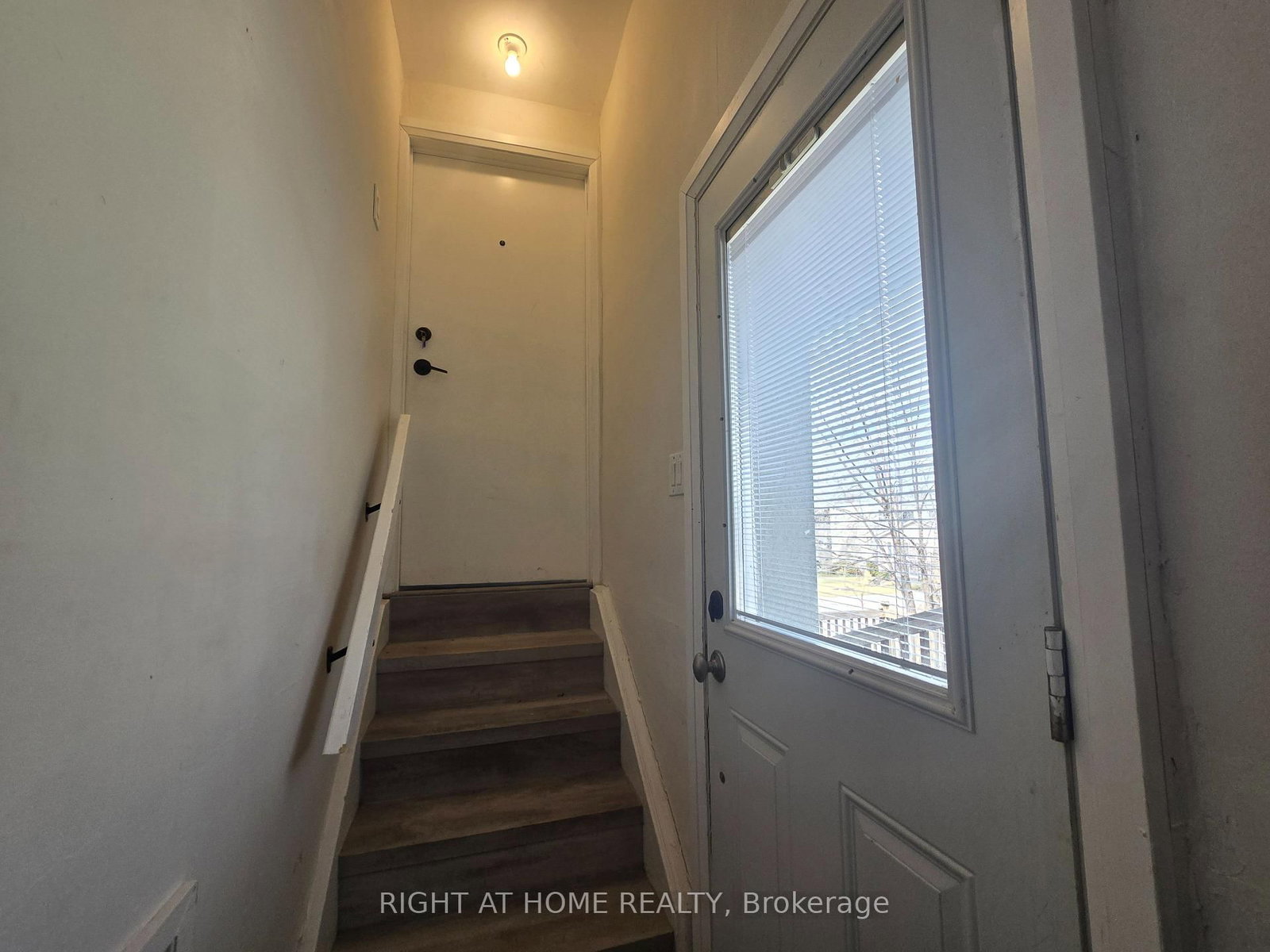 18 Ewing Street, Unit 2 - Photo 3