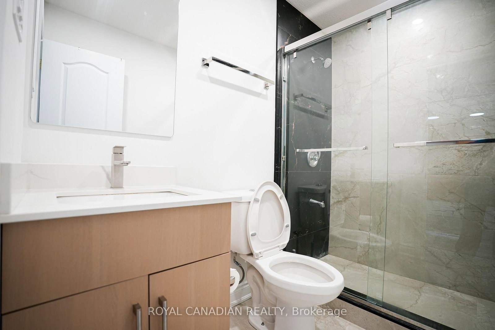 67 Sutherland Brampton,ON L6V 2H6 — Photo 18