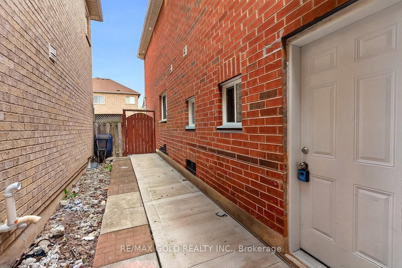 50 Ranchero Brampton,ON L7A 3C6 — Photo 29