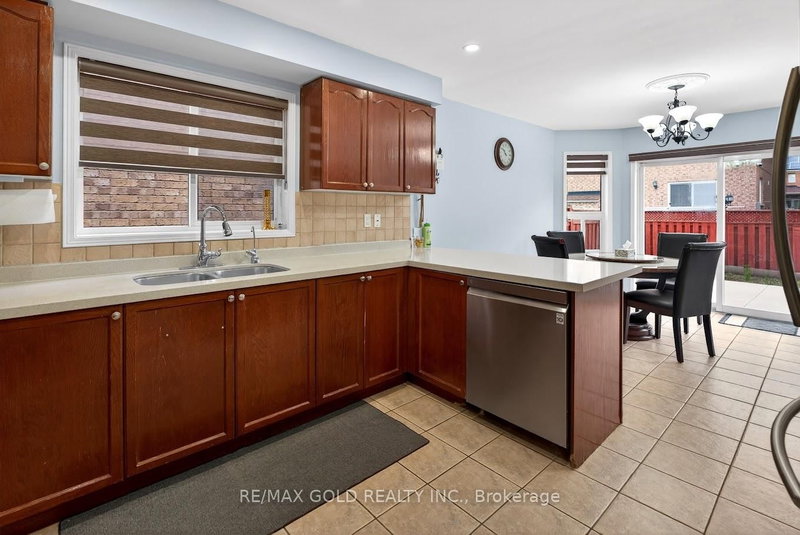 50 Ranchero Brampton,ON L7A 3C6 — Photo 8